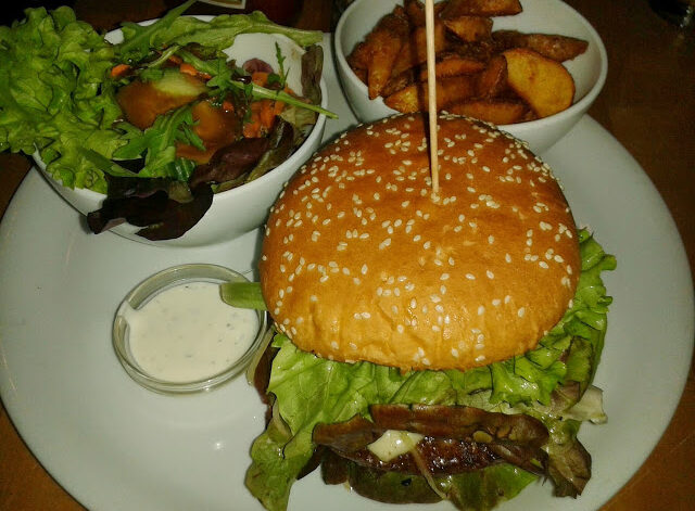Burger im Munich Flair