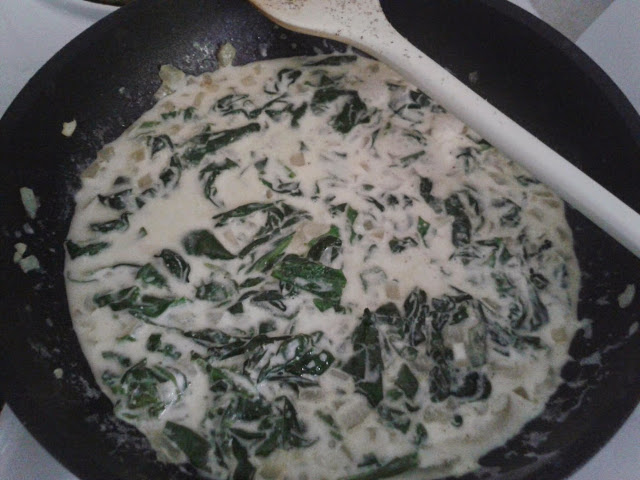 Nudeln mit Spinat-Lachs-Sauce