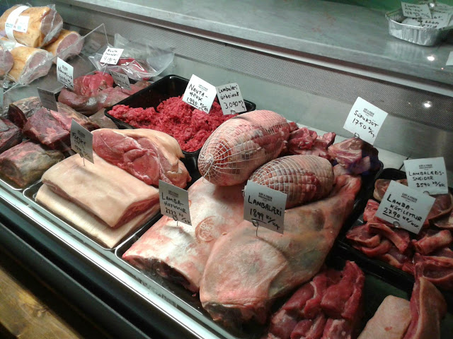 Fleischtheke im Laden Kjöt & fiskur in Reykjavik
