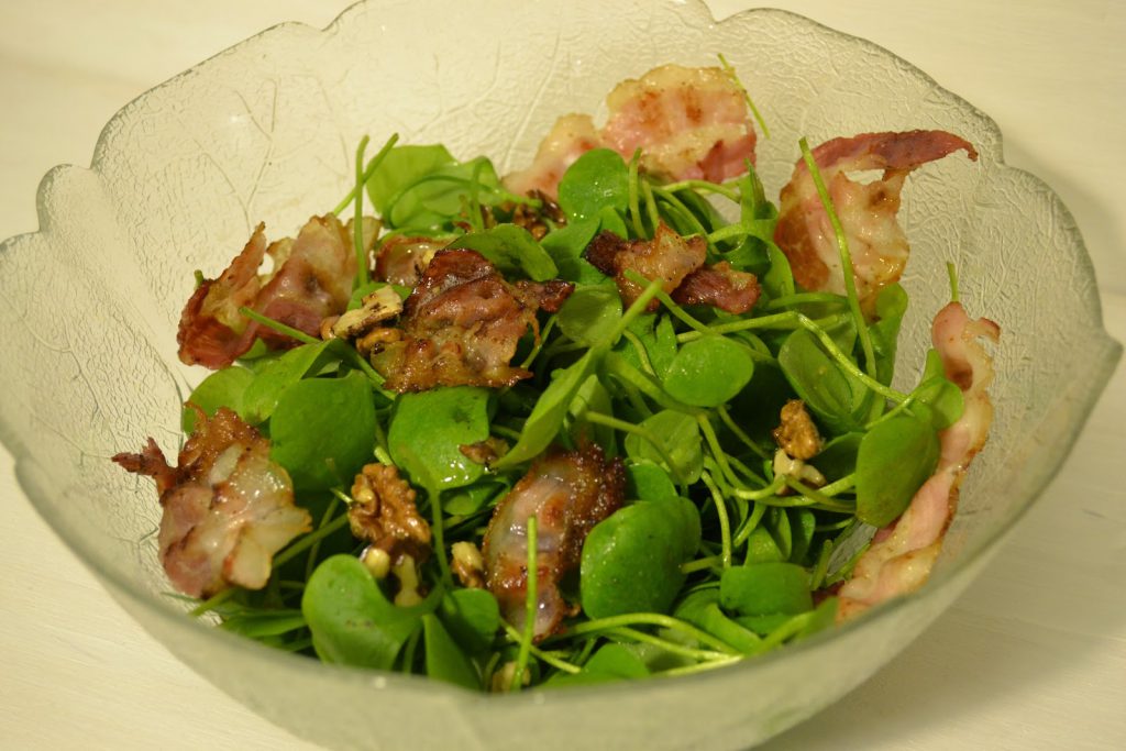 Postelein-Salat mit Speck