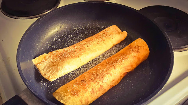 Rhabarberwraps in der Pfanne