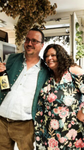 Steffen Marx und Marion Liebsch bei Getränkeoase bei Münchner Bierinseln