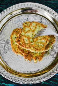 Leberkassemmel und mehr: Zucchini-Puffer (Mücver)