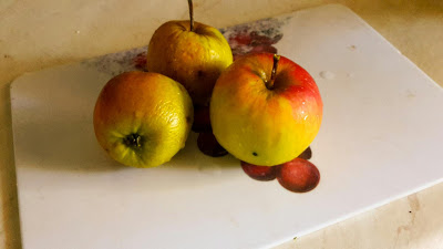 Leberkassemmel und mehr: Äpfel