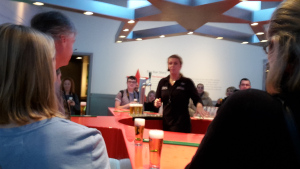 Leberkassemmel und mehr: Bierprobe bei Heineken Experience