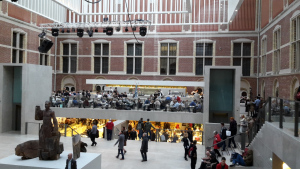 Leberkassemmel und mehr: Innenhof vom Rijksmuseum in Amsterdam