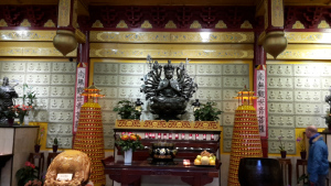 Leberkassemmel und mehr: He Hua Tempel in Amsterdam