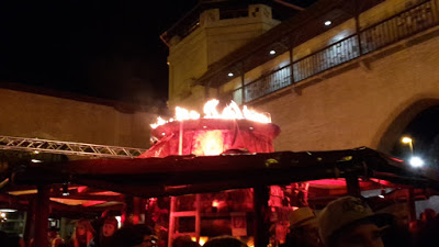 Leberkassemmel und mehr: Feuerzangenbowle am Isartor