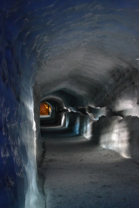 Leberkassemmel und mehr: Ice cave