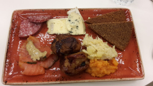 Leberkassemmel und mehr: Buffet beim Bad
