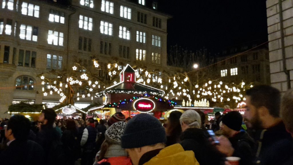 Leberkassemmel und mehr: Zürich mit Christkindlmarkt