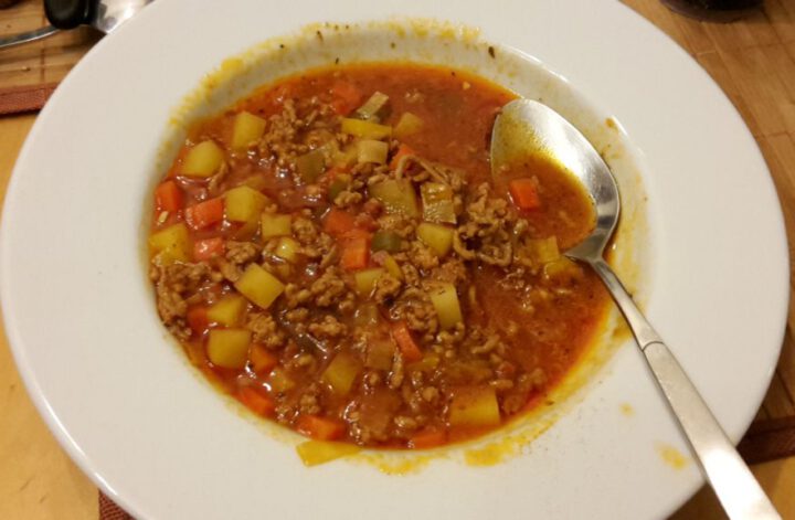 Hackfleischsuppe