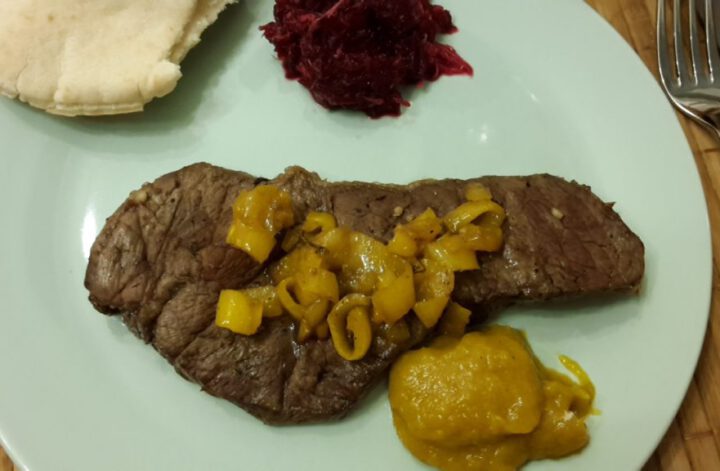Weihnachtsessen mit Ambasauce