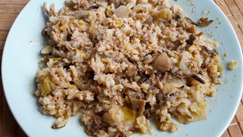 Pilz-Reis-Eintopf mit Hackfleisch – Leberkassemmel und mehr