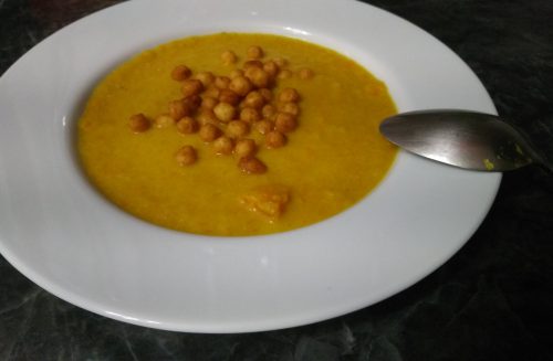 Apfel-Karotten-Curry-Suppe