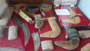 Schwerter und Degen in Al Fahidi Historical Neighbourhood