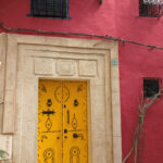 Gelbe Haustüre in Sousse